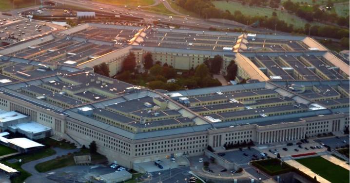 Trump Orders Pentagon to Revive 'Department of War' Name