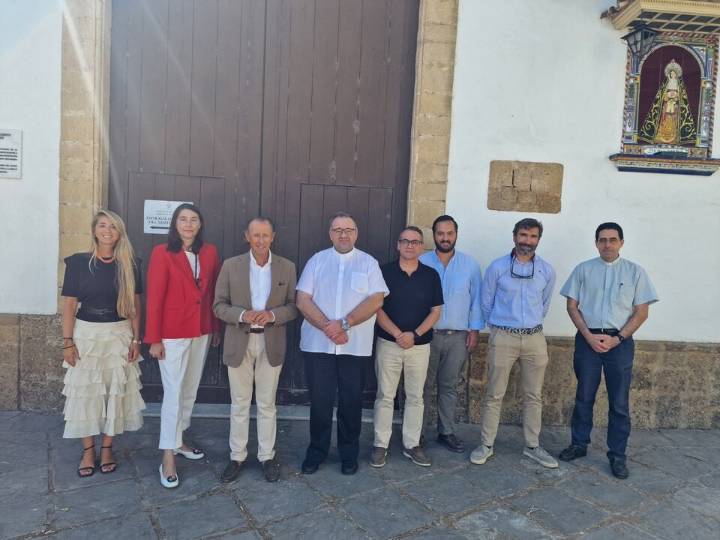 El Ayuntamiento participa en la recuperación de la capilla del Santo Cristo.
