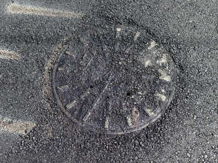 Austintown homeowners worried about paved roads