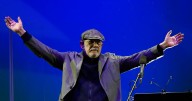 Los cantantes chilenos que abrirán los cuatro conciertos de Silvio Rodríguez en Santiago