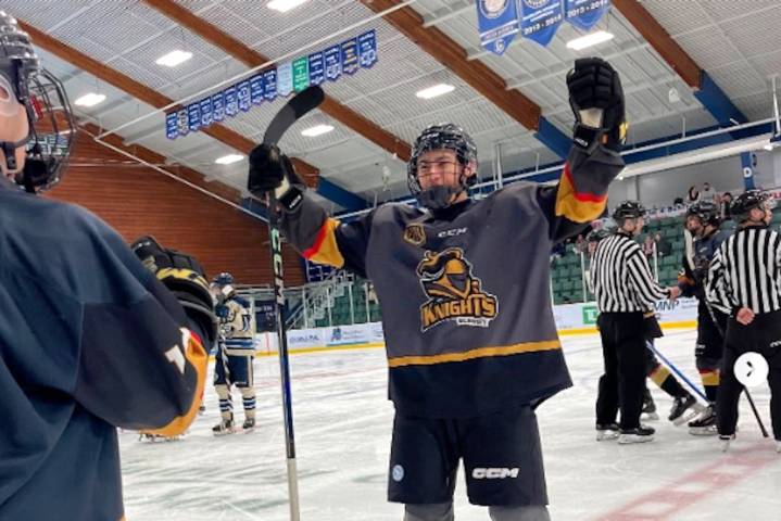Hot start sees Surrey Knights 1st in PJHL league hockey standings