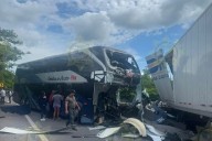 Accidente de autobús en autopista Tepic-Mazatlán, dos fallecidos
