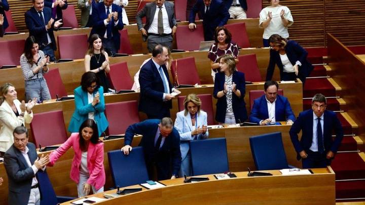 Mazón no despeja dudas del 29-O y lanza una batalla cultural en unas Cortes de Valencia encendidas