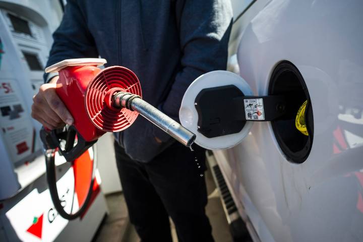 August inflation rate ticks up to 1.9%, rising less than expected