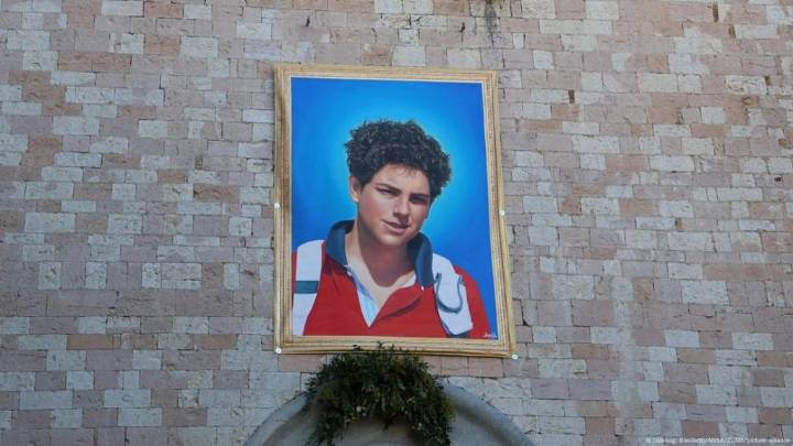 Carlo Acutis, el “patrón de Internet”, es proclamado primer santo milenial por el Papa León XIV