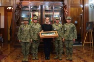 Sheinbaum presume banda presidencial