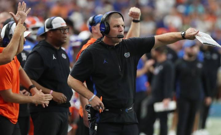Gators look to save season at hostile LSU's Tiger Stadium