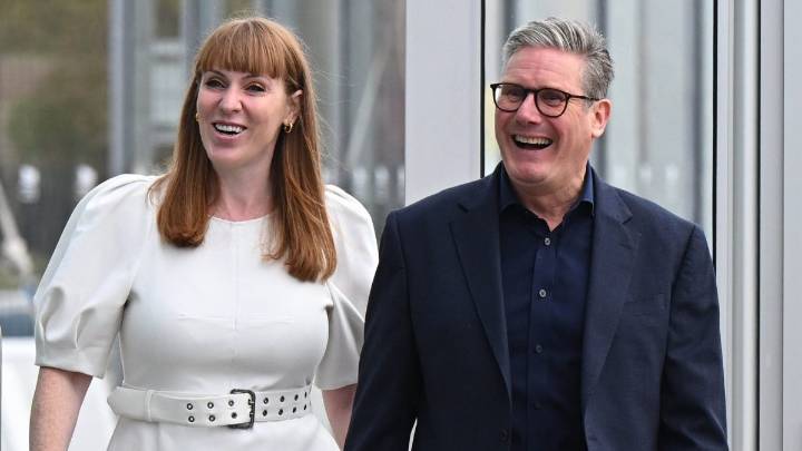 Don’t ‘talk down’ or brief against Rayner, warns Starmer, as flat row escalates