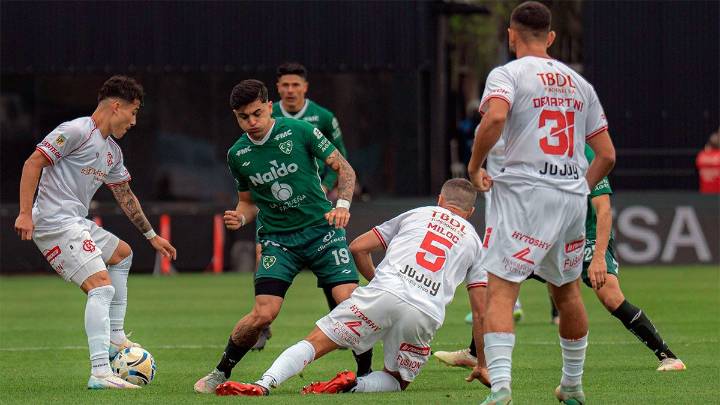 Sarmiento de Junín sorprendió a Barracas Central y sumó un triunfazo