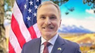 El Senado de EEUU aprobó la nominación de Peter Lamelas como embajador en Argentina