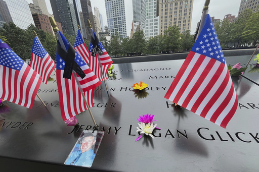 EEUU conmemora 24 años de los ataques del 11-S con emotivas ceremonias