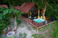 This Tiny Washington Cabin Rental in the Woods Costs $2,000 Plus