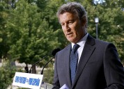 Feijóo acusa a Abascal de "exacerbar" al electorado y está convencido de que el votante elegirá "la papeleta azul"