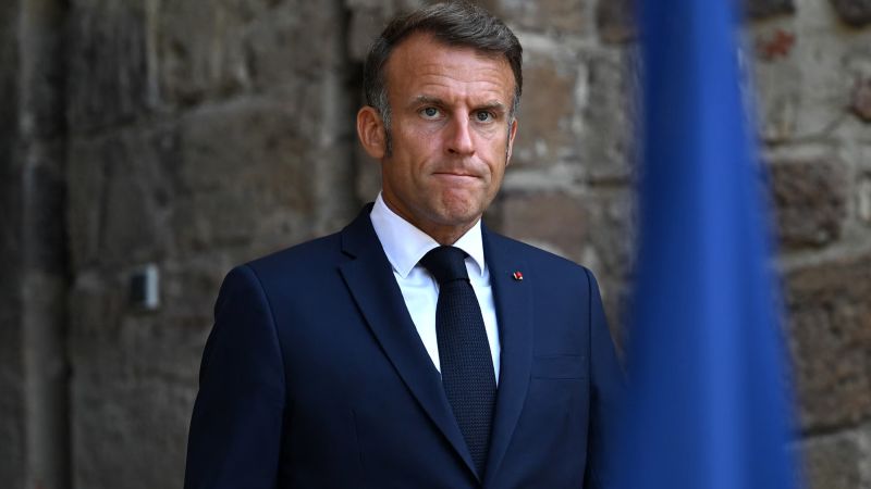 Francia está entrando nuevamente en modo de crisis. No tenía que ser así