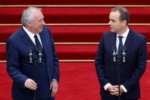 France political crisis looms over ECB meeting