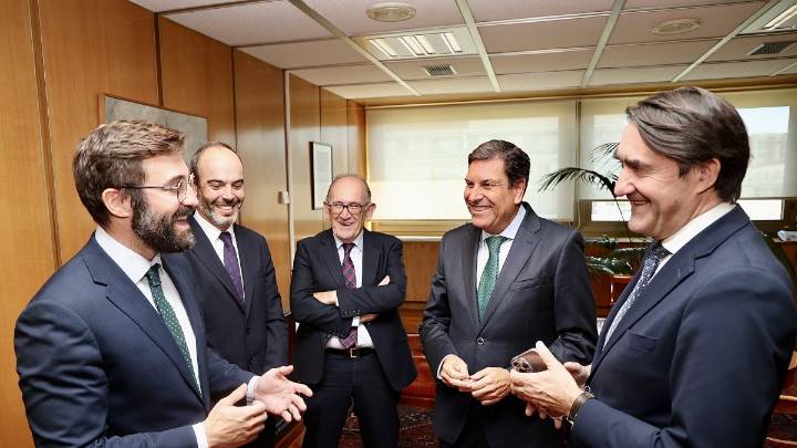 El Gobierno repotenciará más de mil kilómetros de líneas eléctricas en Castilla y León