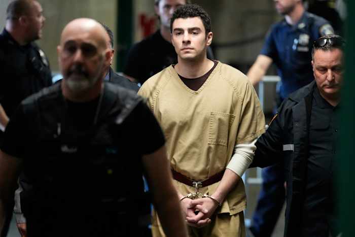 Luigi Mangione's lawyers want death penalty off the table in UnitedHealthcare CEO murder case