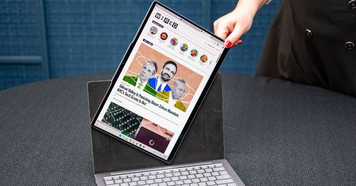 Lenovo's New Laptop Concept Can Swivel the Screen From Landscape to Portrait