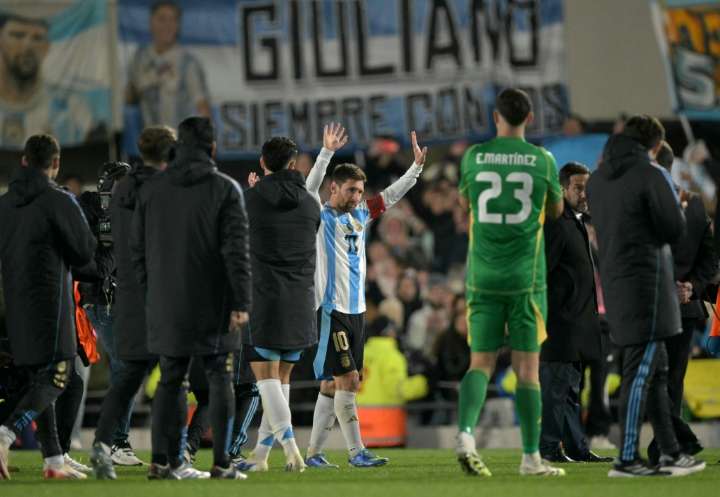 Messi dazzles in farewell game