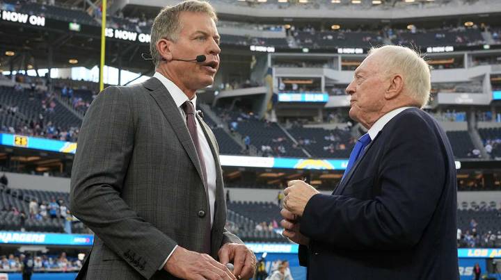 Cowboys legend Troy Aikman calls out bad owners for ruining young QBs
