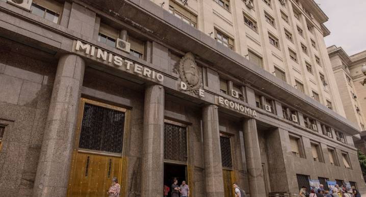 Estabilidad política: el precio que no cotiza en Bloomberg, por Carlo León