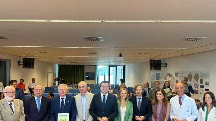Farmacias y científicos cordobeses editan una guía pionera para la prevención de enfermedades cardiovasculares