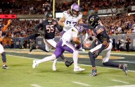 Le pegan Vikings a Bears en el lunes por al noche