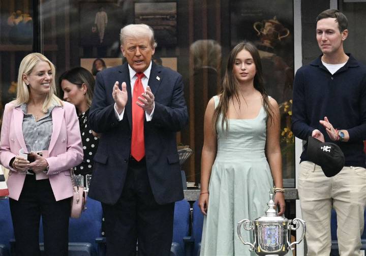 Trump attends the U.S. Open as Rolex’s guest despite Swiss tariffs. Mixed cheers and boos greet him