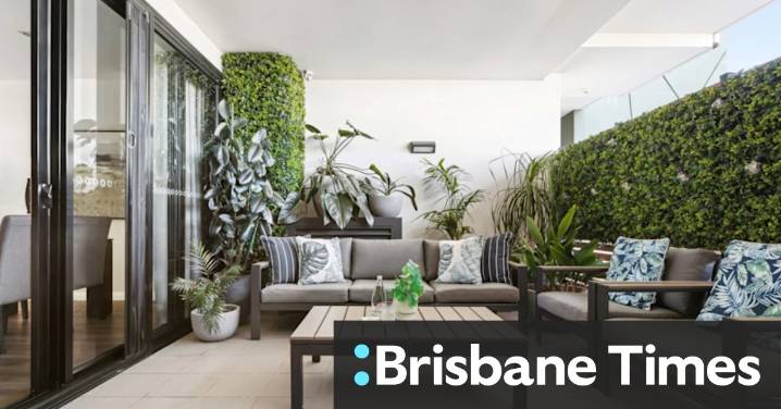 Sydney auctions: First home buyers pay $1.3m for Rosebery two