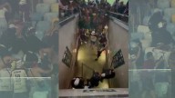Policías golpean con porras a seguidores de Lanús en el estadio Maracaná