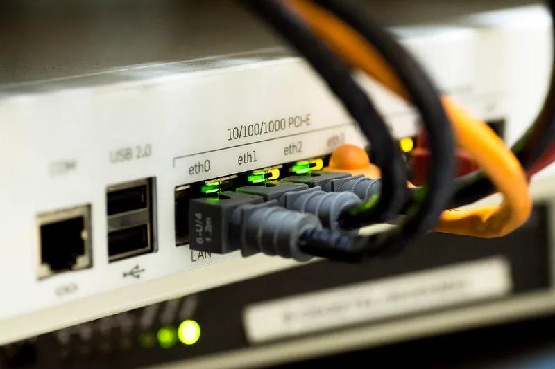 Internet services snapped in Leh amid rising tensions