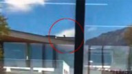 Difunden videos que mostrarían al tirador que asesinó a Charlie Kirk en Utah