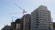 El Parlamento Europeo estudia que se bajen impuestos a la compra de vivienda por parte de jóvenes y se acelere la construcción