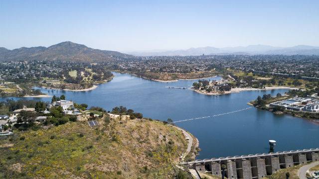 Bicyclists collide head-on at Lake Murray, killing one