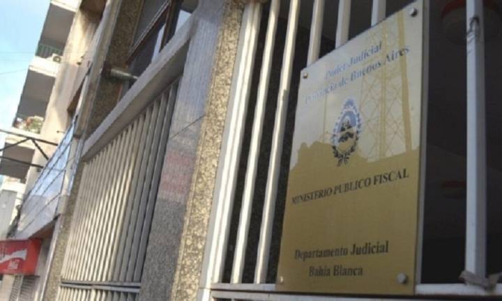 Ordenan detener al hombre que agredió brutalmente a su pareja