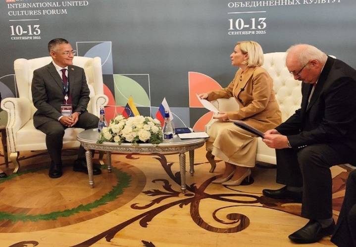 Venezuela y Rusia fortalecen lazos culturales en San Petersburgo