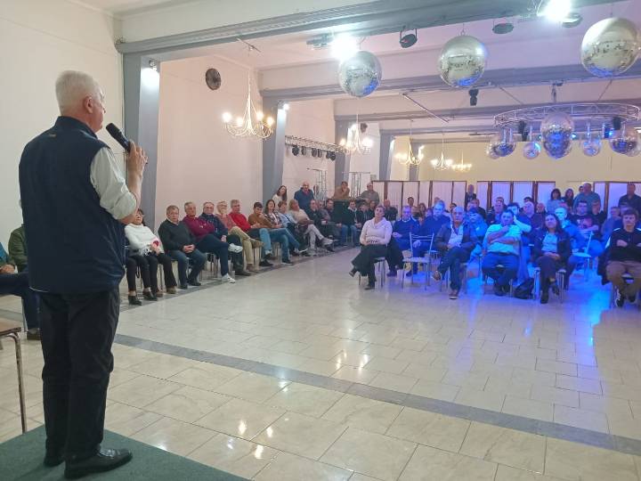 Tras la suspensión de las elecciones, la Lista Amarilla se reunió en Pueblo Nuevo
