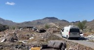 Localizan a dos personas calcinadas dentro de vehículo en Juárez