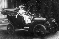Elgin transportation leaders featured in this year's cemetery walk