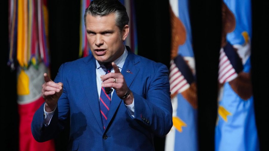 Hegseth imposes male standards on all combat roles in military