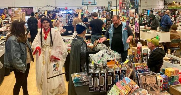 Light sabers, cosplay, collectibles to converge at inaugural Santa Maria Comic