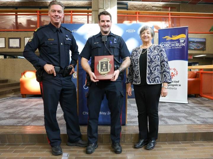 EPS Const. Thomas Cleal named 2024 Top Cop by the Kiwanis Club