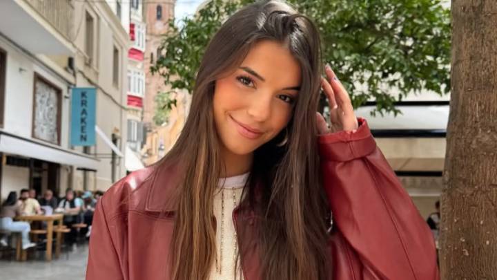 El surrealista motivo por el que la 'influencer' Elena Gortari se bebió su propia orina: "Cosas que pasan"