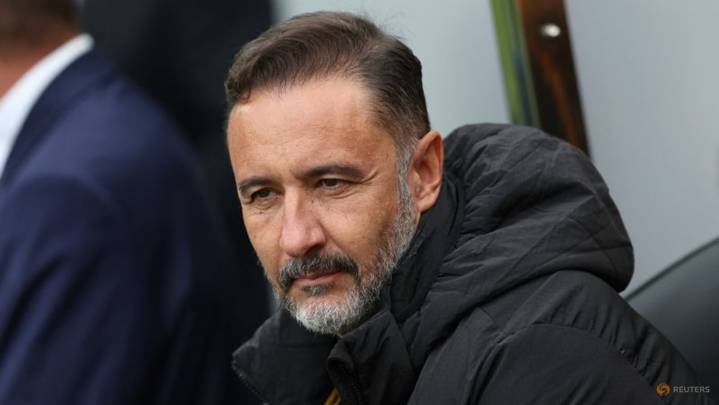 Wolves extend manager Pereira's contract despite poor start to season