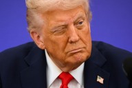 Trump sugiere que la FCC revoque licencias a cadenas de TV que le den “mala publicidad”