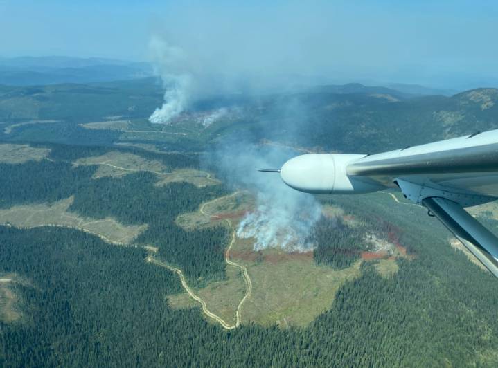 6 out of control wildfires being fought in South Cariboo