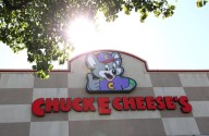 Chuck E. Cheese wants to grow up. What it’s like inside the new, adult-focused Chuck’s Arcade – Hartford Courant