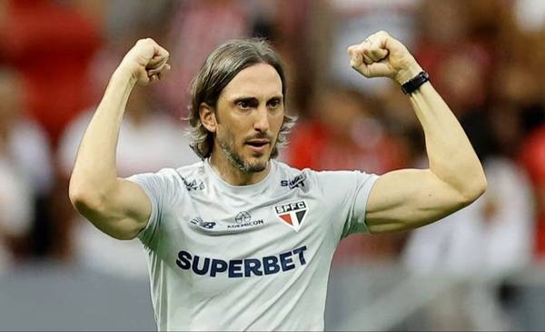 Pensando en el Mundial 2030: Zubeldía en la mira de dos selecciones