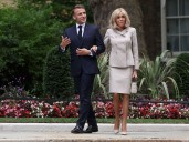 Los Macron presentarán pruebas para desmentir teoría que afirma que Brigitte es un hombre
