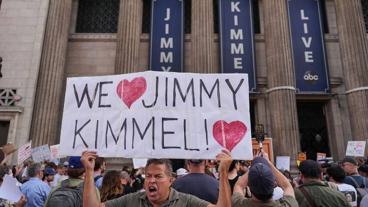 Late-night shows address Jimmy Kimmel suspension with humor and solidarity